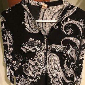 Large Black and White Zip Blouse CoComo
